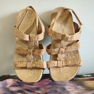Vionic Amber Sandal, Tan Cork sz 10